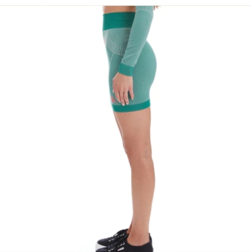 Kappa Skirt - Picture 3 of 7
